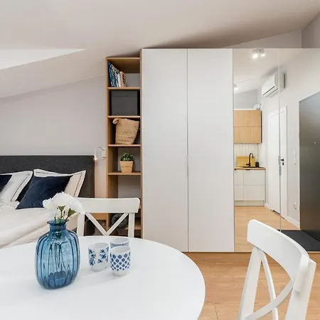 Czarnowiejska 21a By Homeprime